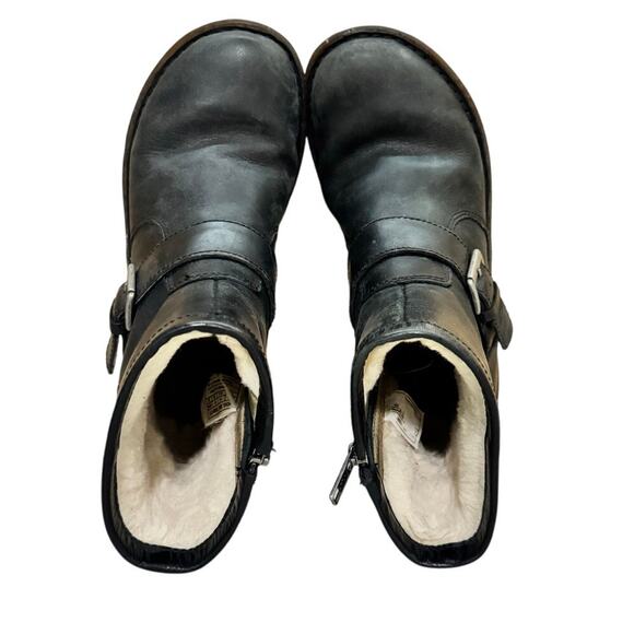 UGG Leather Ankle Boots Women’s 7 Black Shearling Lined Zip Moto Buckle Style - Picture 3 of 9
